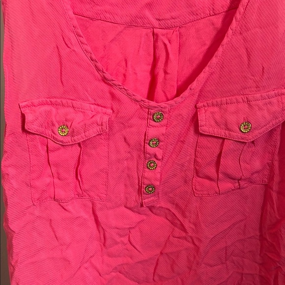 Pink Sleeveless Tank Top with Scoop Neckline - Picture 4 of 4